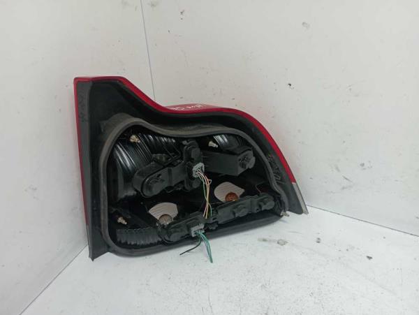 FEU ARRIERE GAUCHE VOLVO S60 - Vue 2